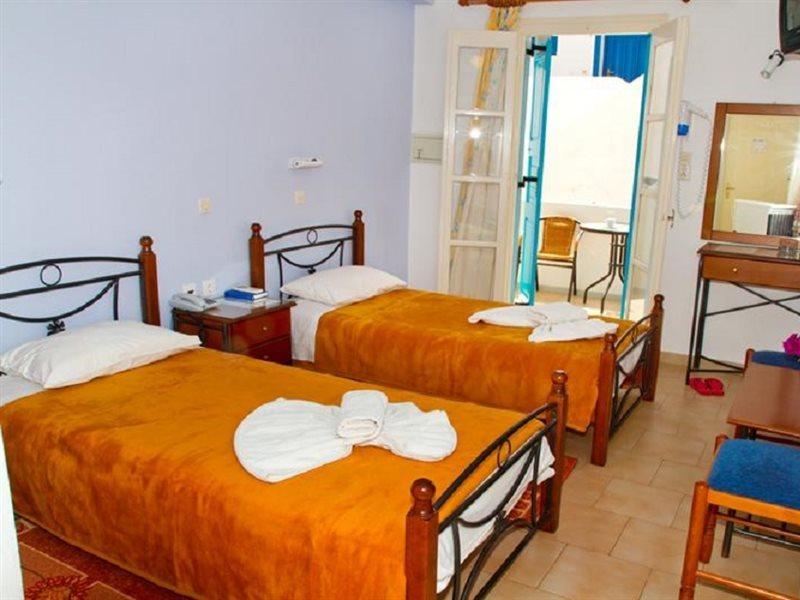 Santa Barbara Hotell Períssa Eksteriør bilde